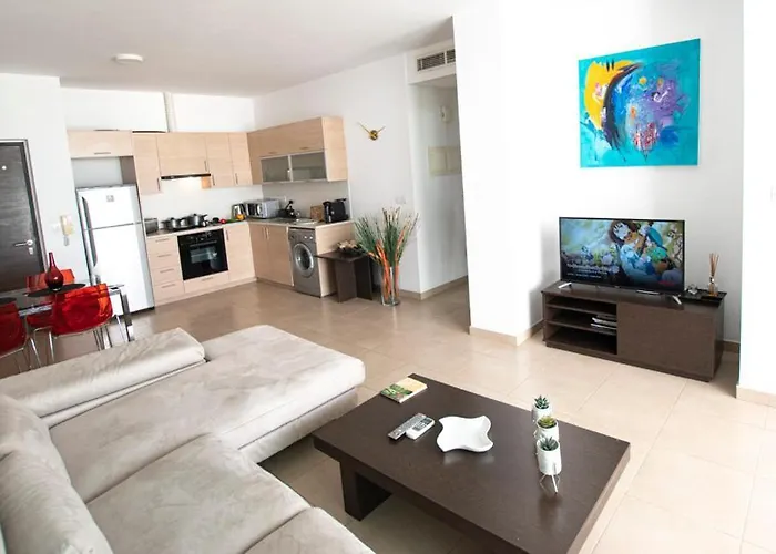 Glabur - The Elite - Exceptional Floor City, Welcomes U!!! * Nikósie